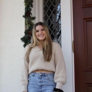 Meet your Posher, Crysten